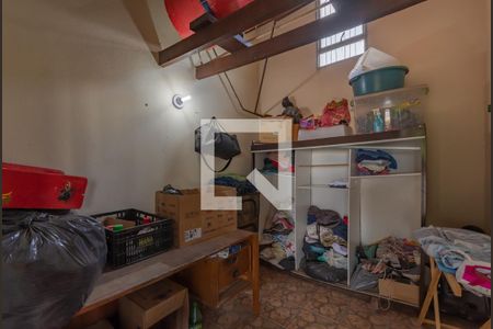 Casa à venda com 350m², 3 quartos e 4 vagas Casa à venda com 350m², 3 quartos e 4 vagasQuarto de Serviço 1