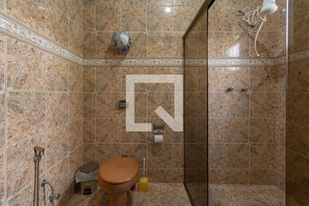 Casa à venda com 350m², 3 quartos e 4 vagas Casa à venda com 350m², 3 quartos e 4 vagasBanheiro social