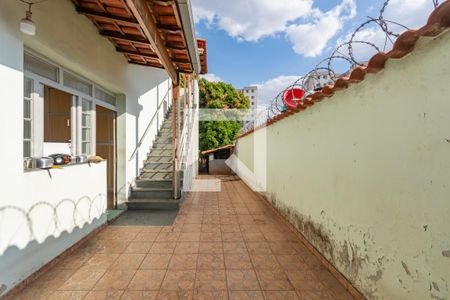 Casa à venda com 350m², 3 quartos e 4 vagas Casa à venda com 350m², 3 quartos e 4 vagasÁrea de Serviço