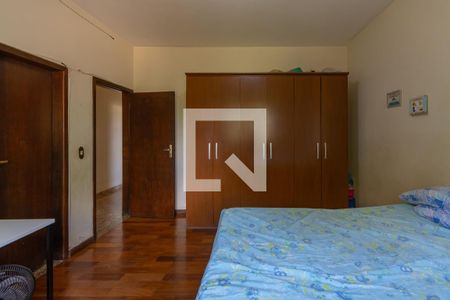 Casa à venda com 350m², 3 quartos e 4 vagas Casa à venda com 350m², 3 quartos e 4 vagasSuíte 1