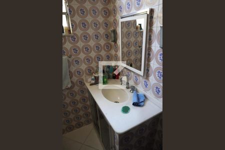 Casa à venda com 110m², 3 quartos e 3 vagasBanheiro