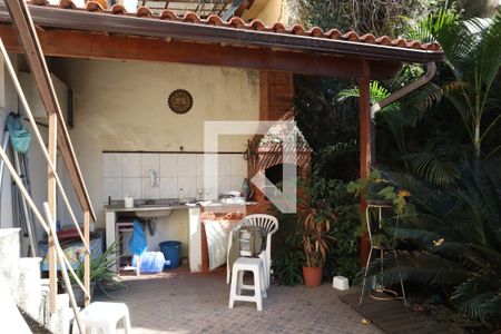 Casa à venda com 110m², 3 quartos e 3 vagasÁrea comum - Churrasqueira