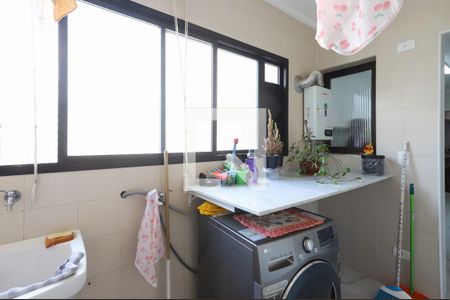 Apartamento à venda com 200m², 3 quartos e 3 vagas Apartamento à venda com 200m², 3 quartos e 3 vagasLavanderia