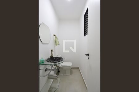 Apartamento à venda com 200m², 3 quartos e 3 vagas Apartamento à venda com 200m², 3 quartos e 3 vagasLavabo