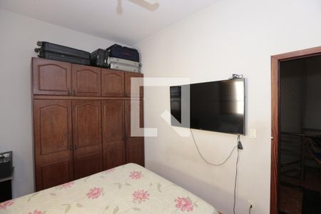 Casa à venda com 200m², 4 quartos e 3 vagasQuarto 2