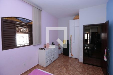 Casa à venda com 200m², 4 quartos e 3 vagasQuarto 4