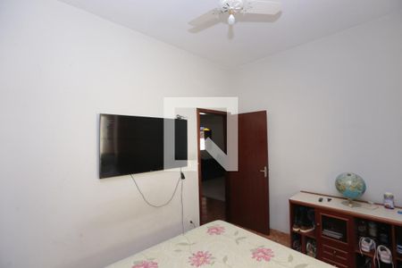 Casa à venda com 200m², 4 quartos e 3 vagasQuarto 2