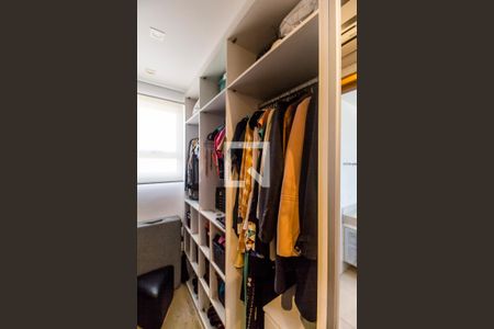 Apartamento à venda com 116m², 3 quartos e 2 vagasCloset da suíte 1