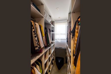 Apartamento à venda com 116m², 3 quartos e 2 vagasCloset da suíte 1
