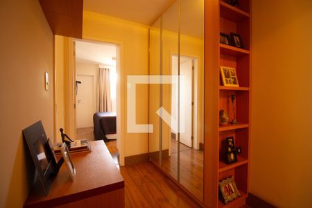 Apartamento para alugar com 117m², 3 quartos e 3 vagas Apartamento para alugar com 117m², 3 quartos e 3 vagasCorredor