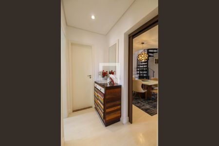 Apartamento à venda com 156m², 2 quartos e 2 vagas Apartamento à venda com 156m², 2 quartos e 2 vagasCorredor