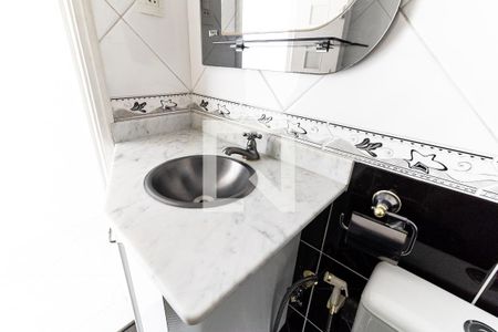 Apartamento à venda com 80m², 3 quartos e 1 vagaBanheiro Social