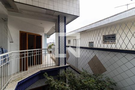 Casa à venda com 248m², 5 quartos e 2 vagas Casa à venda com 248m², 5 quartos e 2 vagasVista da Varanda da Suíte 2