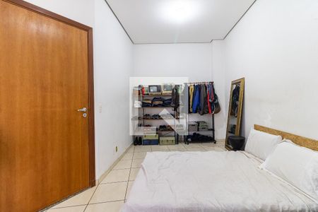 Casa à venda com 248m², 5 quartos e 2 vagas Casa à venda com 248m², 5 quartos e 2 vagasSuíte 2