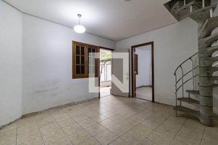 Casa à venda com 248m², 5 quartos e 2 vagas Casa à venda com 248m², 5 quartos e 2 vagasQuarto 4