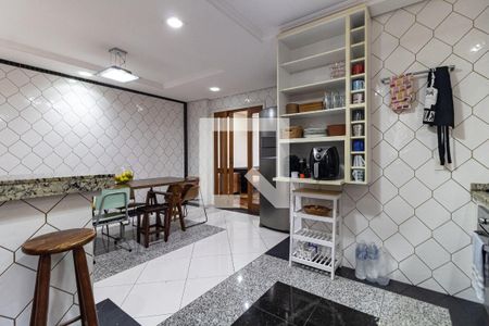 Casa à venda com 248m², 5 quartos e 2 vagas Casa à venda com 248m², 5 quartos e 2 vagasCozinha