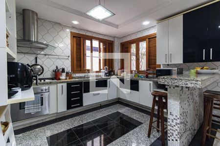 Casa à venda com 248m², 5 quartos e 2 vagas Casa à venda com 248m², 5 quartos e 2 vagasCozinha