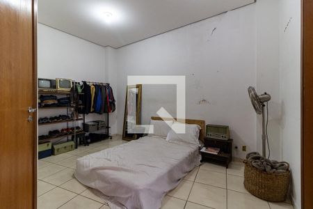 Casa à venda com 248m², 5 quartos e 2 vagas Casa à venda com 248m², 5 quartos e 2 vagasSuíte 2