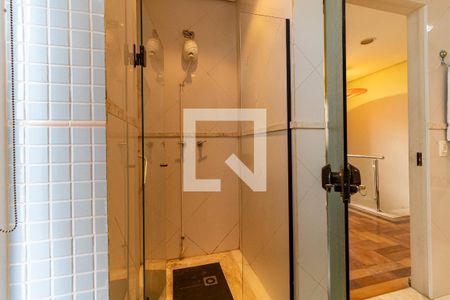 Casa à venda com 248m², 5 quartos e 2 vagas Casa à venda com 248m², 5 quartos e 2 vagasBanheiro da Suíte 1