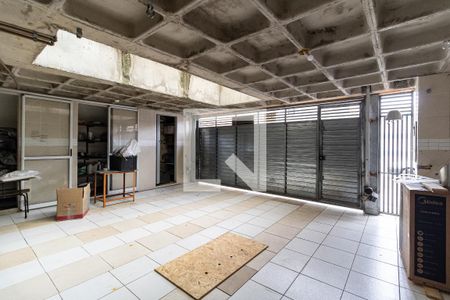 Casa à venda com 248m², 5 quartos e 2 vagas Casa à venda com 248m², 5 quartos e 2 vagasGaragem