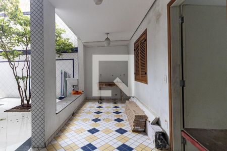 Casa à venda com 248m², 5 quartos e 2 vagas Casa à venda com 248m², 5 quartos e 2 vagasÁrea do Quarto 4 e 5