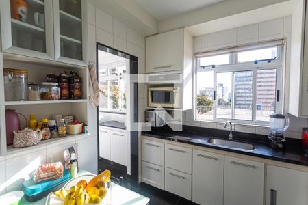 Apartamento à venda com 140m², 3 quartos e 2 vagasCozinha