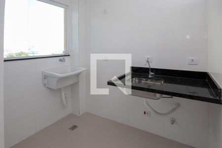 Cozinha  e Área de Serviço de apartamento para alugar com 2 quartos, 40m² em Vila Antonieta, São Paulo