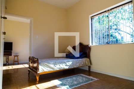 Casa à venda com 255m², 3 quartos e 2 vagas Casa à venda com 255m², 3 quartos e 2 vagasQuarto 3