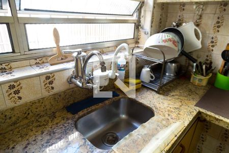 Casa à venda com 255m², 3 quartos e 2 vagas Casa à venda com 255m², 3 quartos e 2 vagasCozinha - Pia