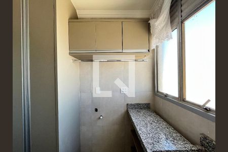 Apartamento à venda com 153m², 3 quartos e 1 vaga Apartamento à venda com 153m², 3 quartos e 1 vagaLavanderia