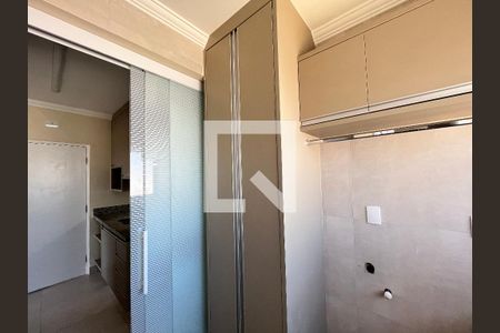 Apartamento à venda com 153m², 3 quartos e 1 vaga Apartamento à venda com 153m², 3 quartos e 1 vagaLavanderia