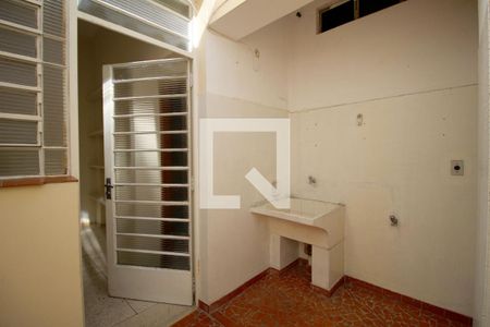 Casa para alugar com 180m², 3 quartos e sem vagaÁrea de Serviço