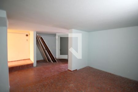 Casa para alugar com 180m², 3 quartos e sem vagaSalão 