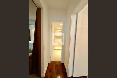 Corredor de apartamento para alugar com 2 quartos, 86m² em Gávea, Rio de Janeiro