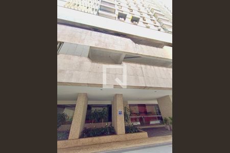 Apartamento para alugar com 86m², 2 quartos e 2 vagas Apartamento para alugar com 86m², 2 quartos e 2 vagasFachada com cartaz QA