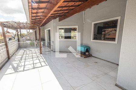 Casa à venda com 591m², 4 quartos e 3 vagasVaranda