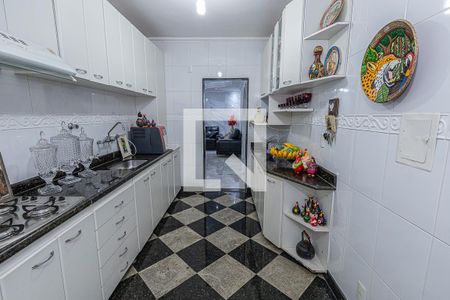 Casa à venda com 591m², 4 quartos e 3 vagasCozinha