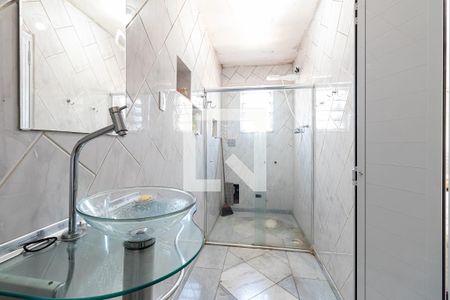 Casa à venda com 150m², 4 quartos e 3 vagasBanheiro da Suíte