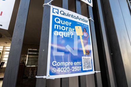 Casa à venda com 150m², 4 quartos e 3 vagasFachada - Plaquinha