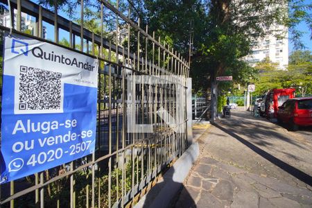 Apartamento para alugar com 64m², 2 quartos e 1 vagaFachada