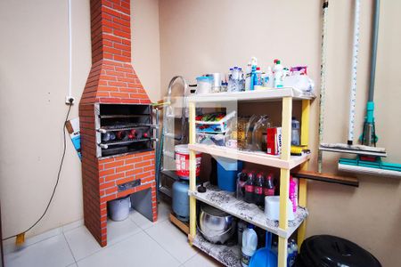 Casa à venda com 110m², 3 quartos e 2 vagas Casa à venda com 110m², 3 quartos e 2 vagasÁrea comum - Churrasqueira