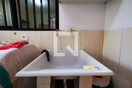 Casa à venda com 110m², 3 quartos e 2 vagas Casa à venda com 110m², 3 quartos e 2 vagasLavanderia