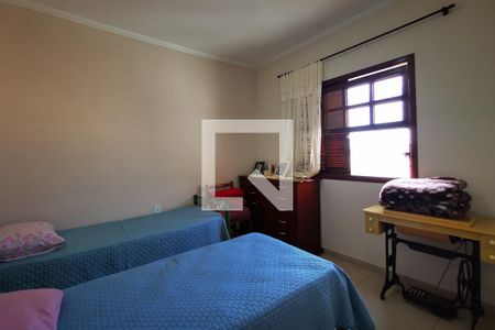 Casa à venda com 110m², 3 quartos e 2 vagas Casa à venda com 110m², 3 quartos e 2 vagasQuarto 3