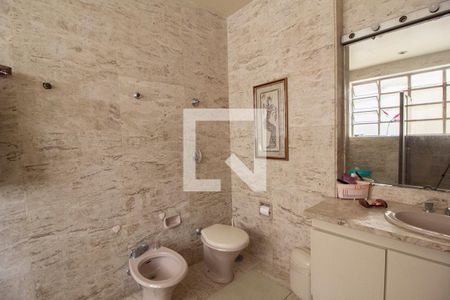 Apartamento para alugar com 370m², 6 quartos e 3 vagasBanheiro