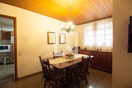 Apartamento para alugar com 370m², 6 quartos e 3 vagasSala