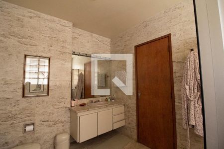 Apartamento para alugar com 370m², 6 quartos e 3 vagasBanheiro