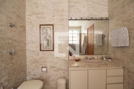 Apartamento para alugar com 370m², 6 quartos e 3 vagasBanheiro