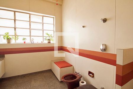 Apartamento para alugar com 370m², 6 quartos e 3 vagasBanheiro