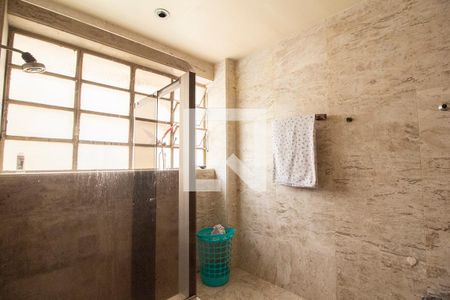 Apartamento para alugar com 370m², 6 quartos e 3 vagasBanheiro