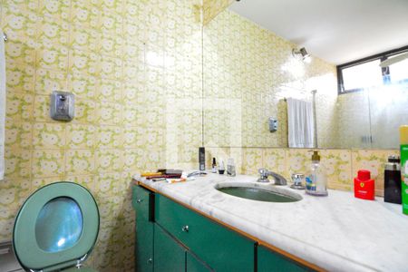 Apartamento à venda com 119m², 3 quartos e 1 vaga Apartamento à venda com 119m², 3 quartos e 1 vagaBanheiro do Quarto 1